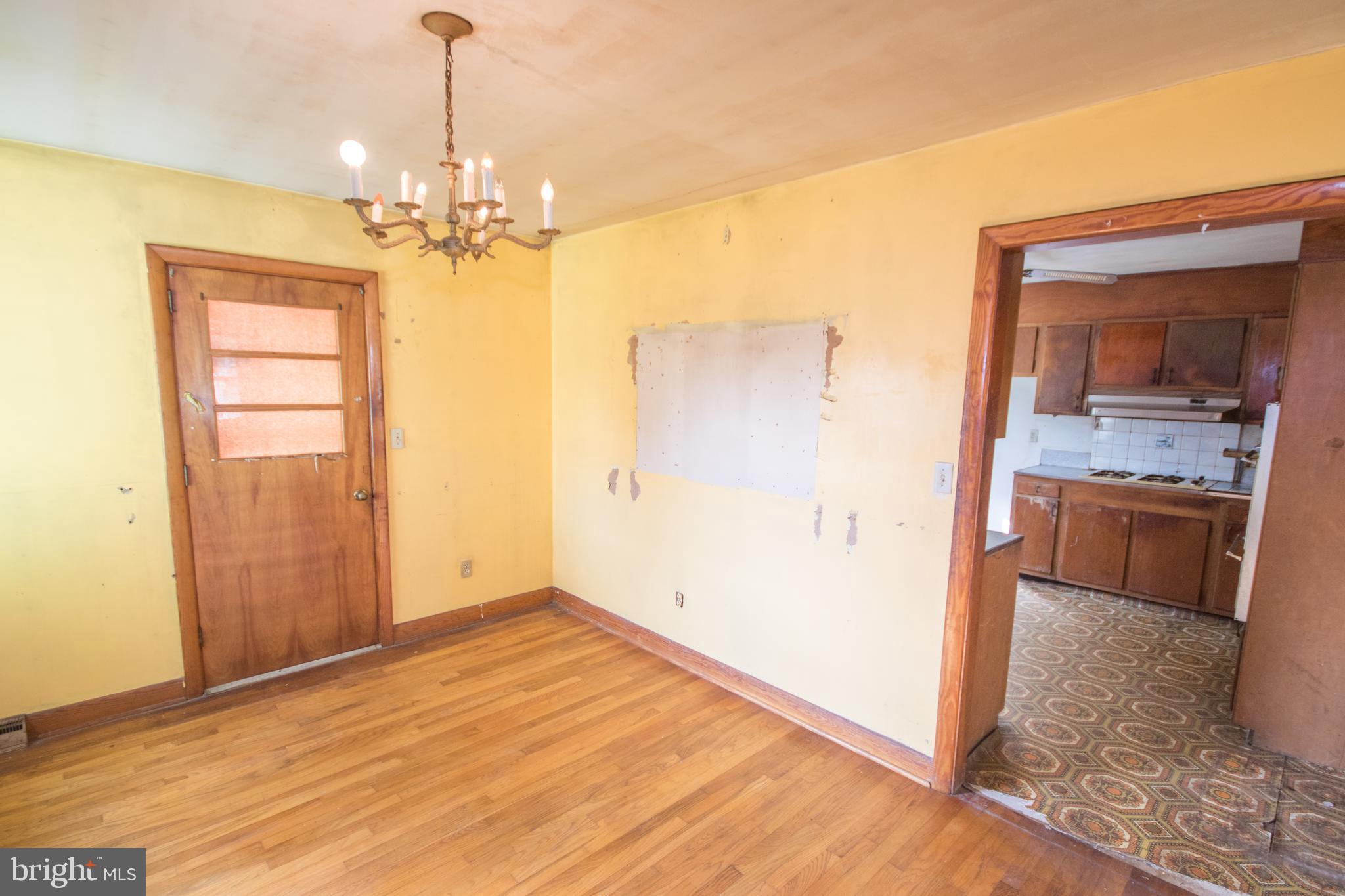 8102 Upper Hill Road Westover, MD 21871 - Photo 11 of 50 Dining room