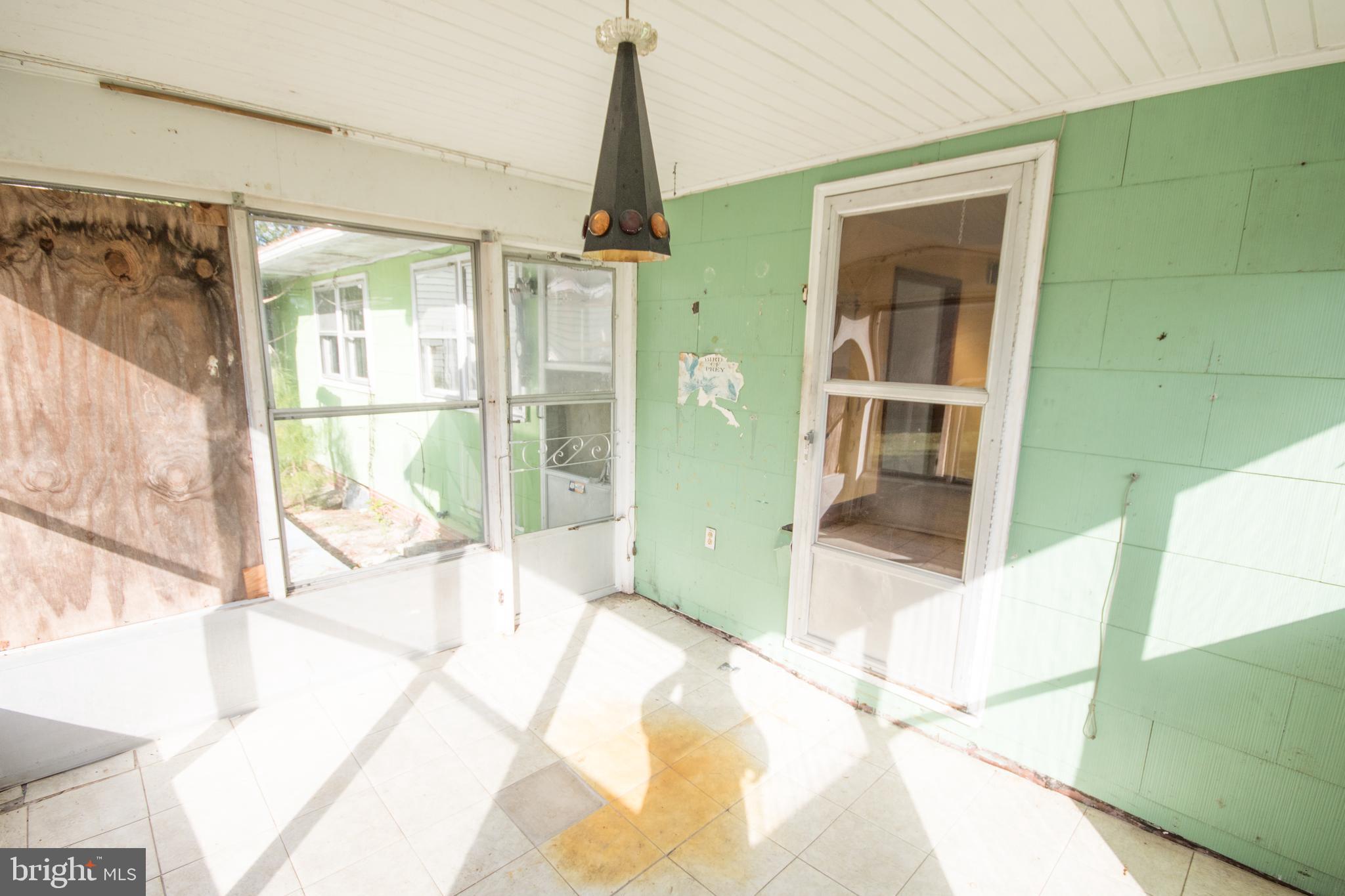 8102 Upper Hill Road Westover, MD 21871 - Photo 35 of 50 Sun room