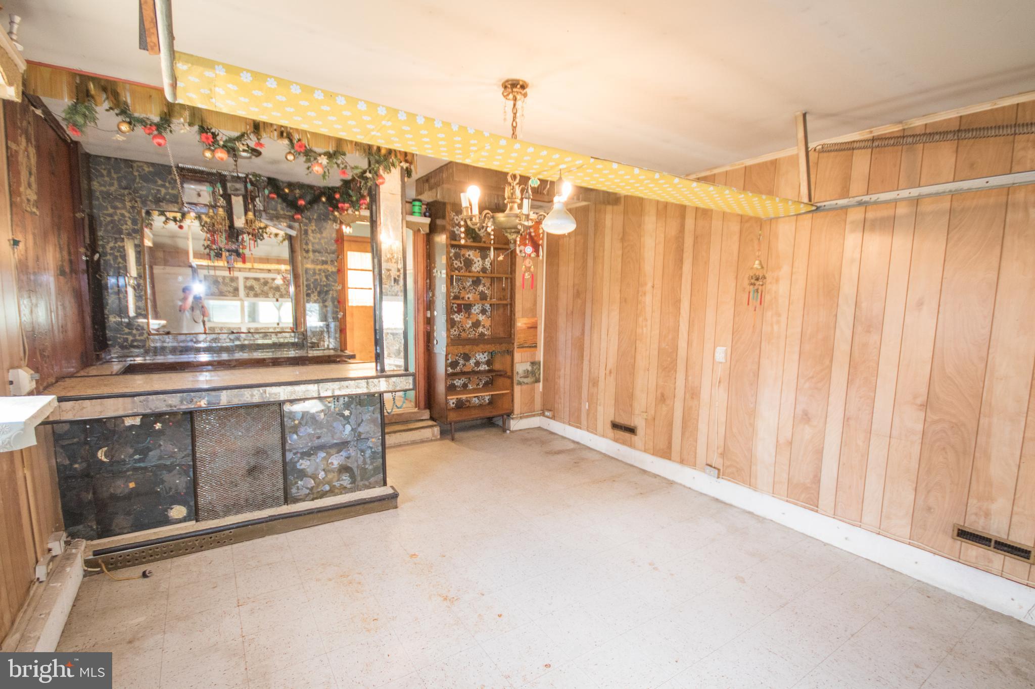 8102 Upper Hill Road Westover, MD 21871 - Photo 39 of 50 Garage