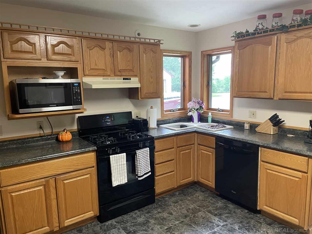 5125 Basler Road Carsonville, MI 48419 - Photo 7 of 38