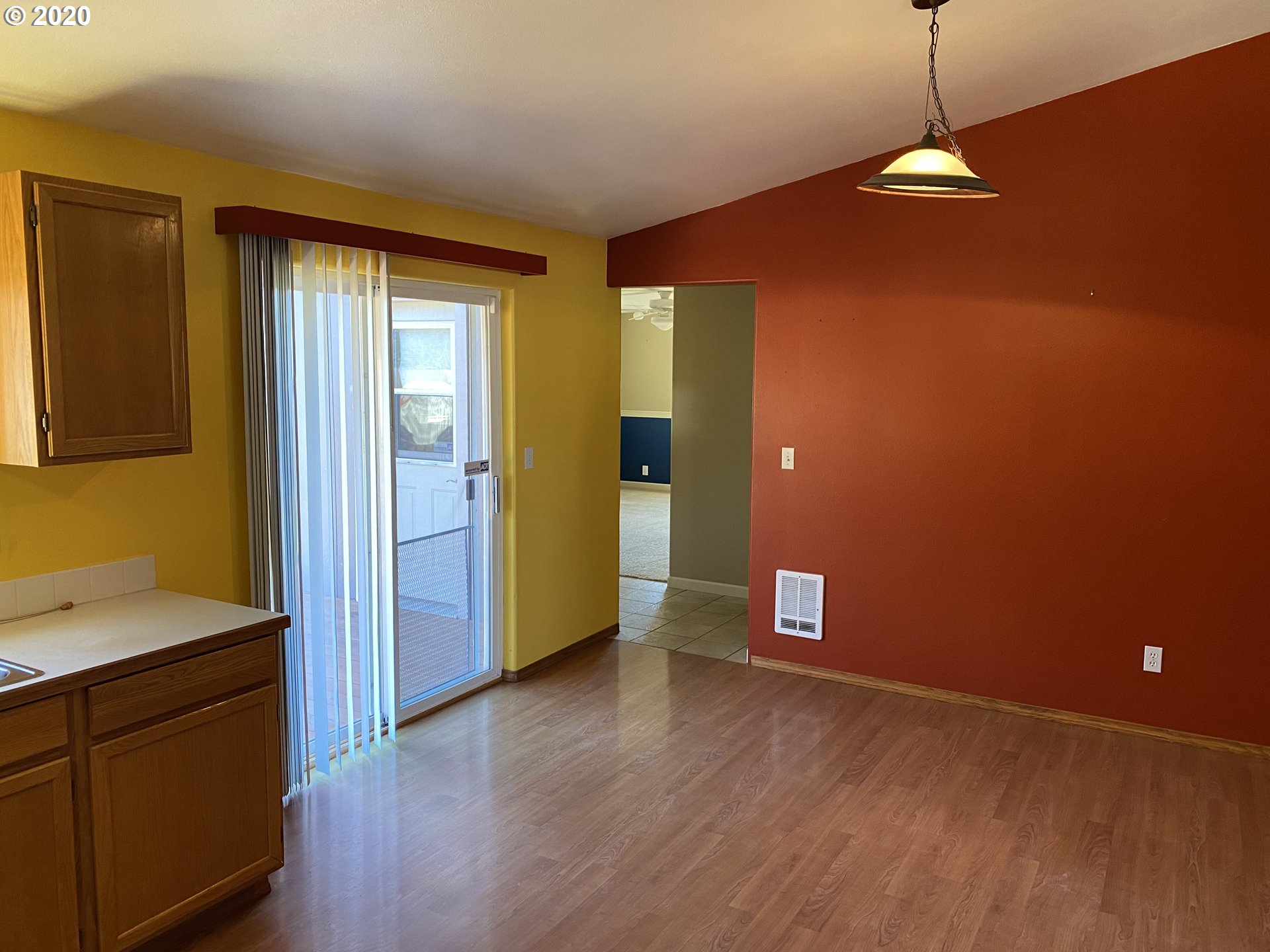 895 South 37th Place Springfield, OR 97478 - Photo 11 of 17