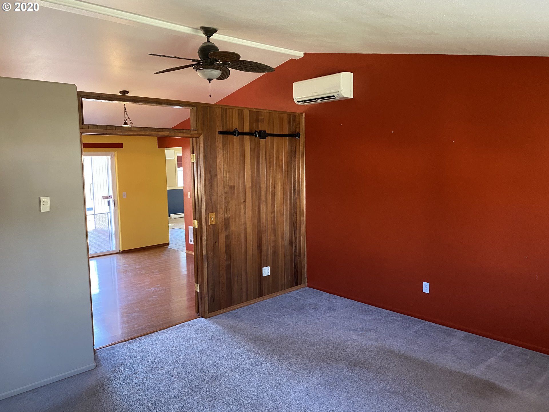 895 South 37th Place Springfield, OR 97478 - Photo 3 of 17