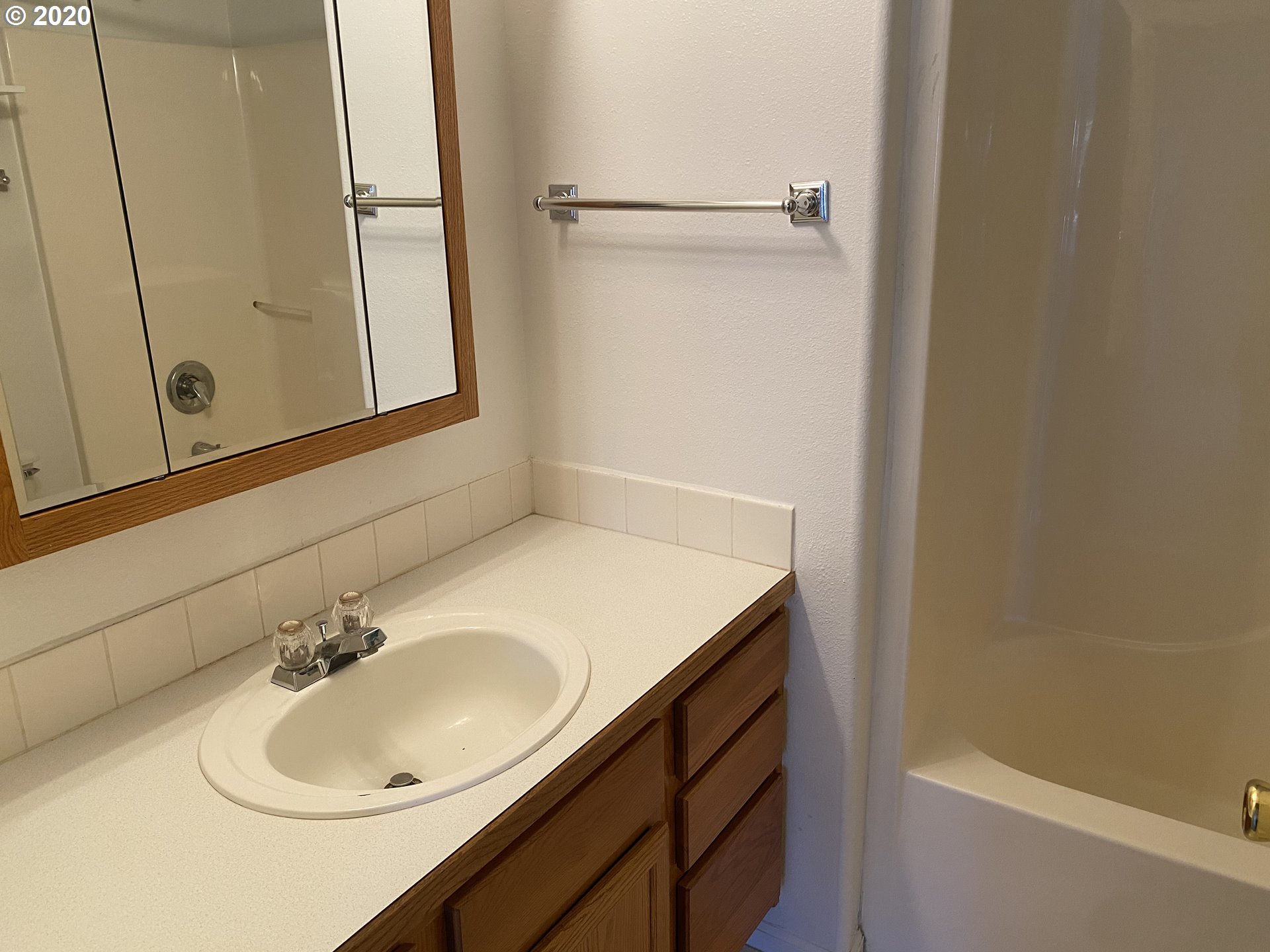 895 South 37th Place Springfield, OR 97478 - Photo 9 of 17