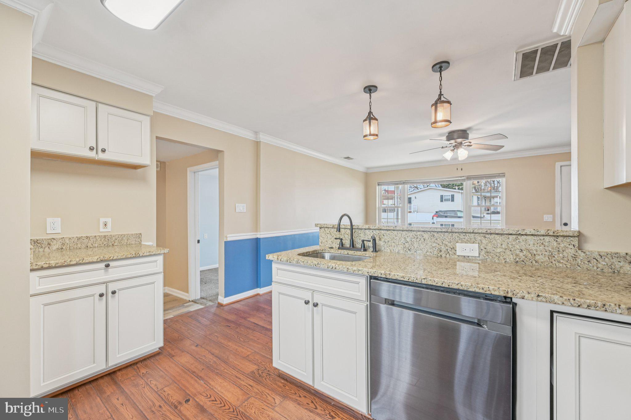 1018 Cord Street Middle River, MD 21220 - Photo 18 of 45 Kitchen with Breakfast Bar