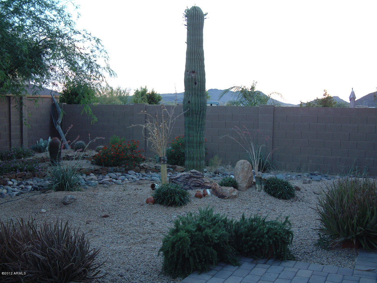 2415 West Peak View Road Phoenix, AZ 85085 - Photo 20 of 31 103