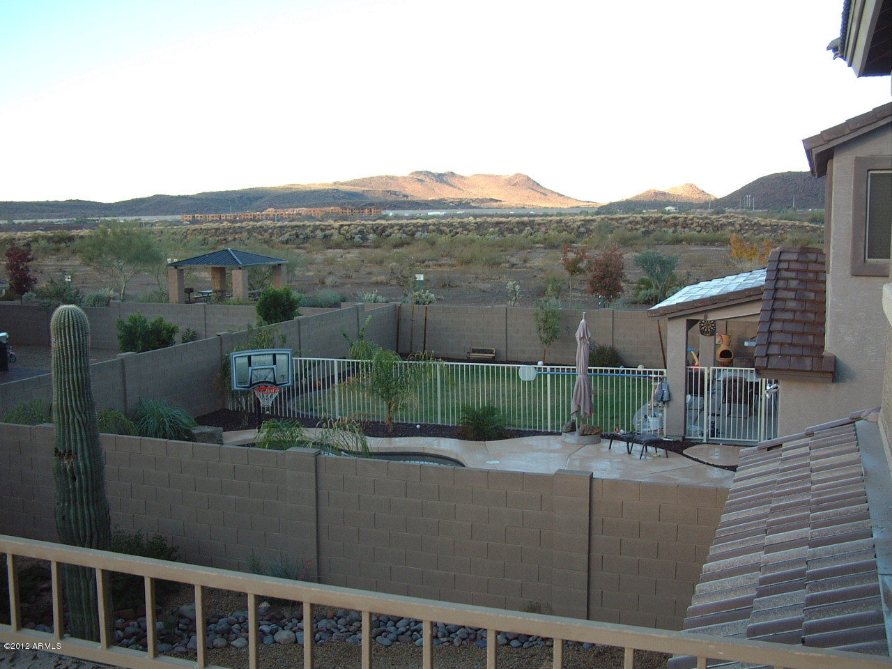 2415 West Peak View Road Phoenix, AZ 85085 - Photo 21 of 31 102