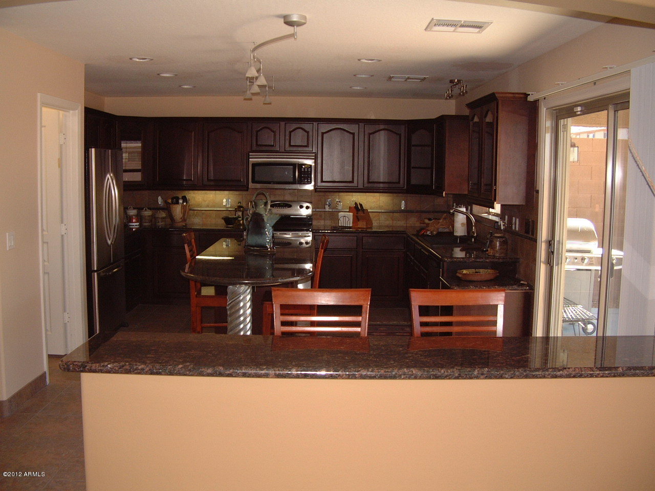 2415 West Peak View Road Phoenix, AZ 85085 - Photo 23 of 31 68