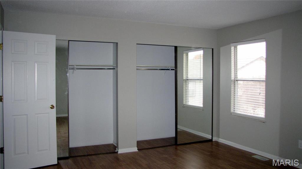 1324 Summergate Parkway St. Charles, MO 63303 - Photo 5 of 10