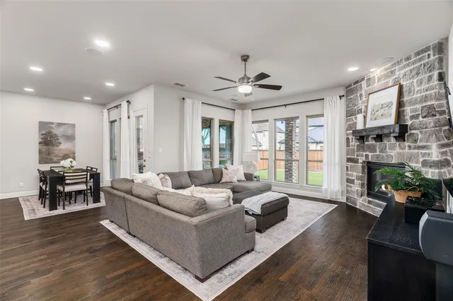 $850,000 | 921 Moorland Pass Drive, Prosper, TX 75078