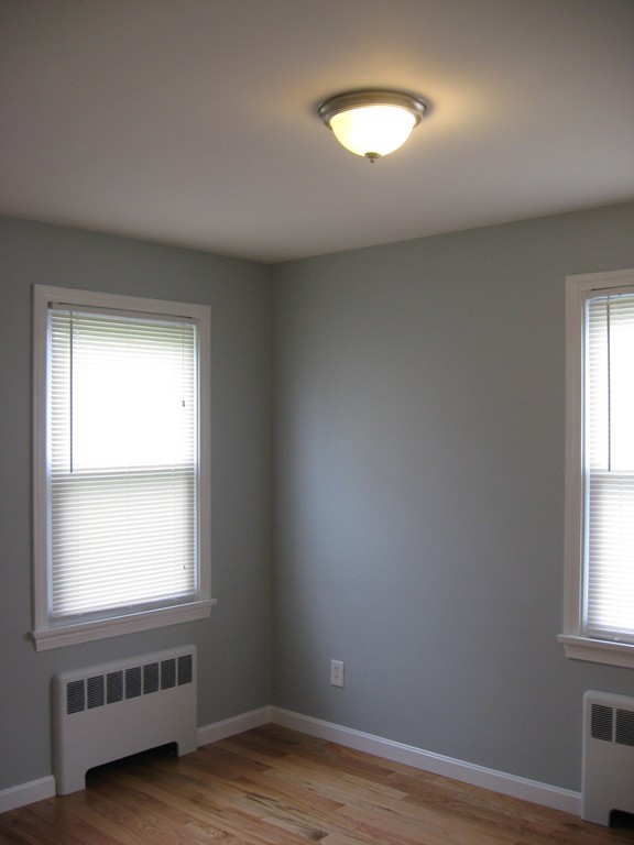 337 Coggeshall Street Fall River, MA 02721 - Photo 12 of 21 Gallery Image 12