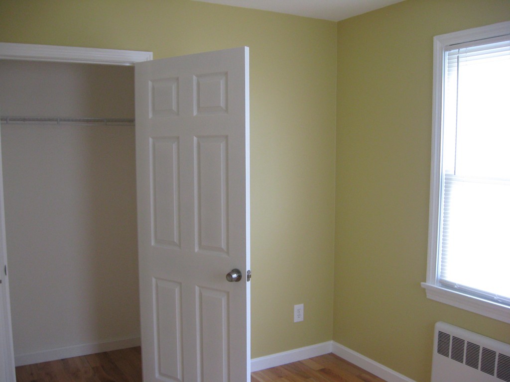 337 Coggeshall Street Fall River, MA 02721 - Photo 13 of 21 Gallery Image 13
