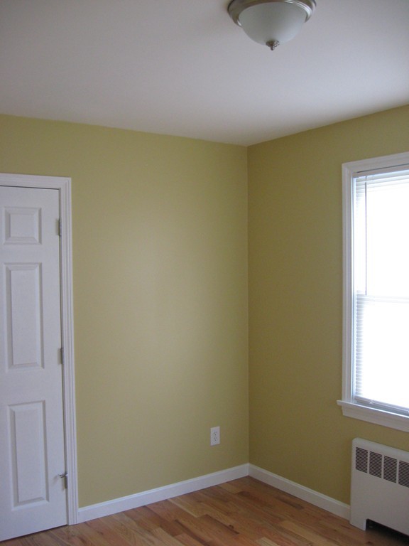 337 Coggeshall Street Fall River, MA 02721 - Photo 14 of 21 Gallery Image 14