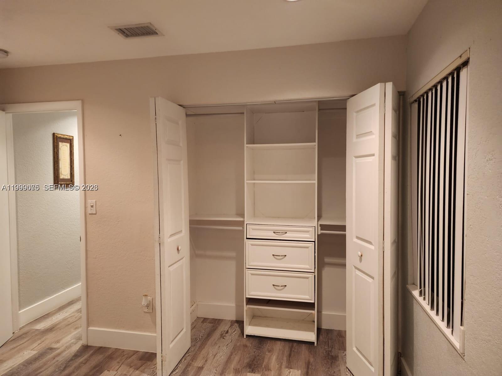 14754 Southwest 66th Terrace Miami, FL 33193 - Photo 11 of 20 .