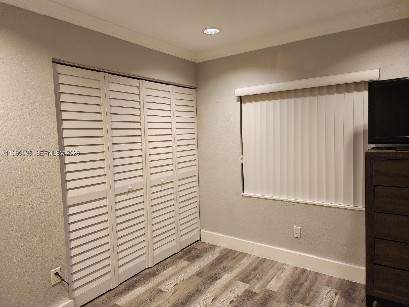 14754 Southwest 66th Terrace Miami, FL 33193 - Photo 15 of 20