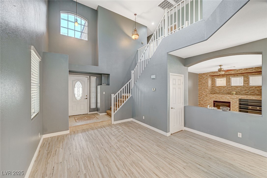 1805 Grand Rodeo Street Las Vegas, NV 89117 - Photo 8 of 77 Gallery Image 8