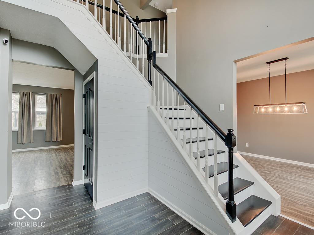 11757 Ledgestone Circle Fishers, IN 46037 - Photo 3 of 55