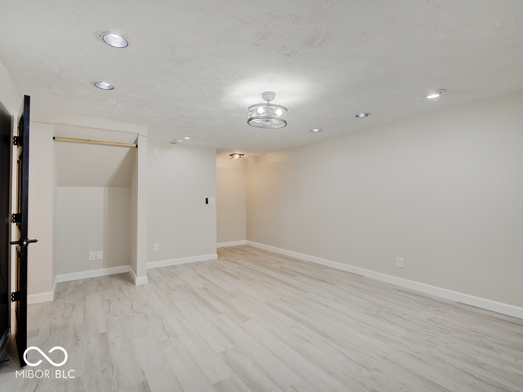 11757 Ledgestone Circle Fishers, IN 46037 - Photo 39 of 55