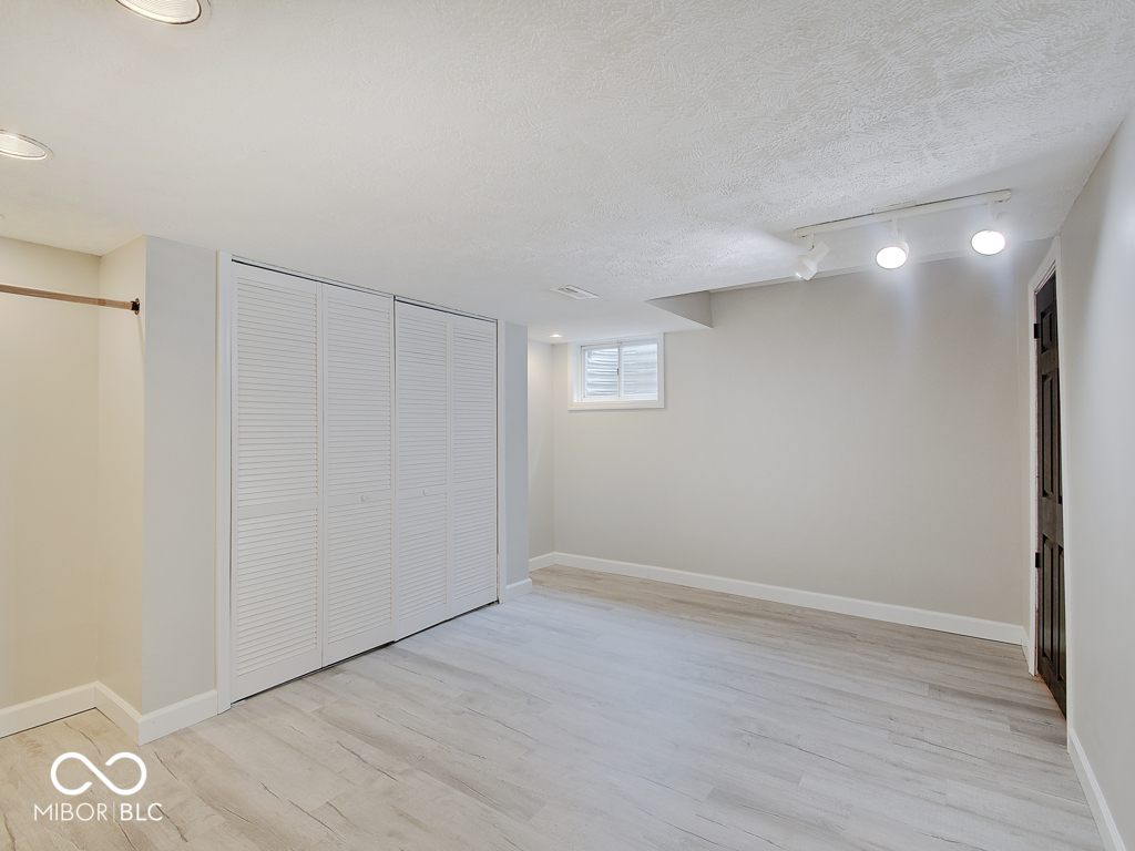 11757 Ledgestone Circle Fishers, IN 46037 - Photo 41 of 55