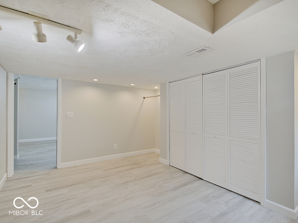 11757 Ledgestone Circle Fishers, IN 46037 - Photo 42 of 55