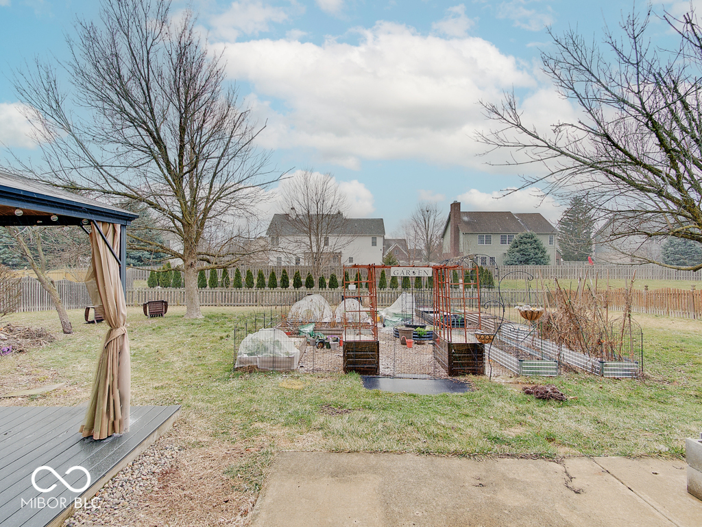 11757 Ledgestone Circle Fishers, IN 46037 - Photo 44 of 55