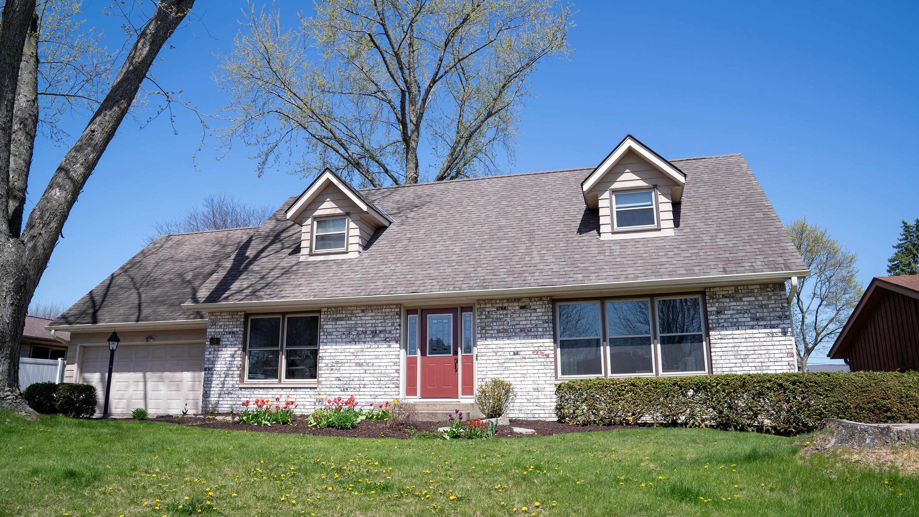307 7th Street Waunakee, WI 53597 - Photo 2 of 36