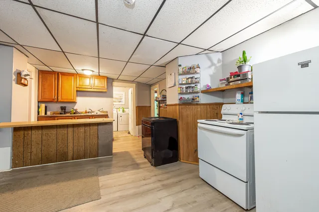 $165,000 | 9 Dix Avenue, Mexico, ME 04257