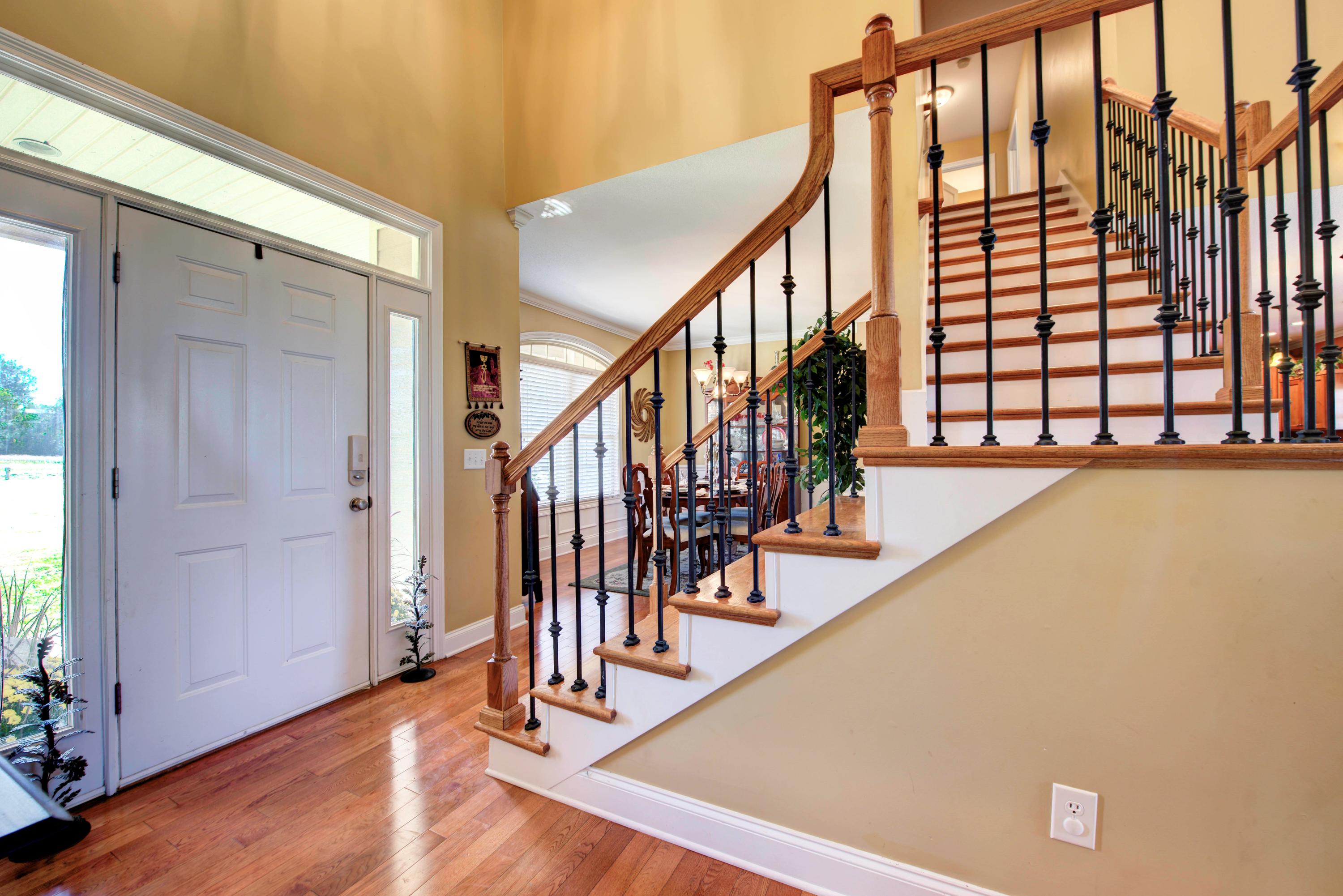 1744 Craigs Chapel Road Greenback, TN 37742 - Photo 9 of 24 Staircase