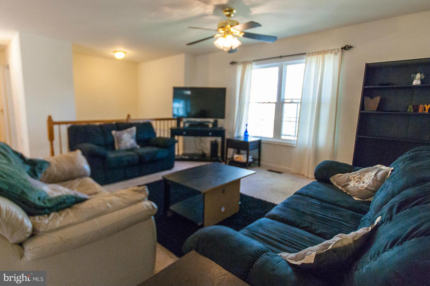 74 Devils River Road Linden, VA 22642 - Photo 6 of 30 Living Room