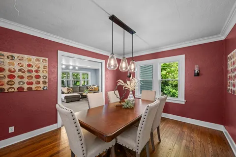 $779,000 | 331 East Russell Street, Barrington, IL 60010