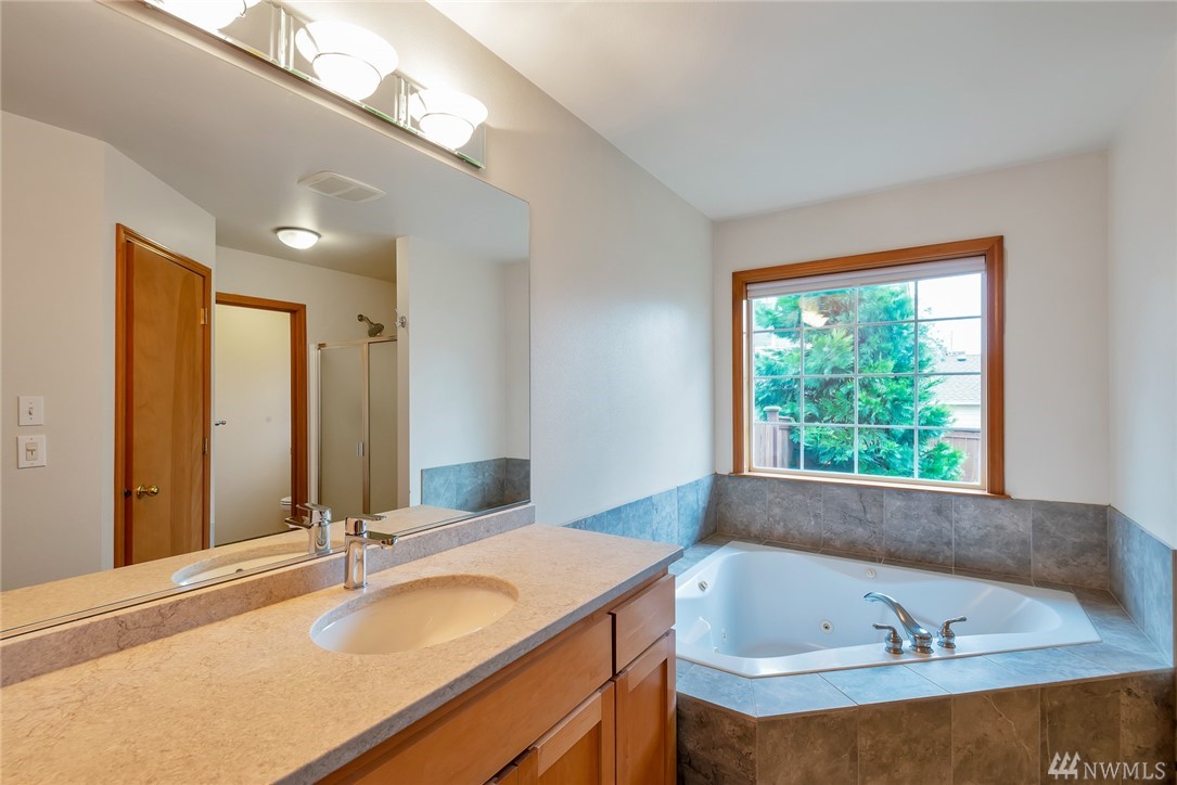 4108 161st Street Southeast Bothell, WA 98012 - Photo 12 of 25 Gallery Image 12