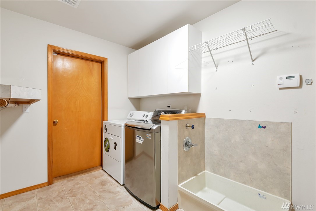 4108 161st Street Southeast Bothell, WA 98012 - Photo 15 of 25 Gallery Image 15