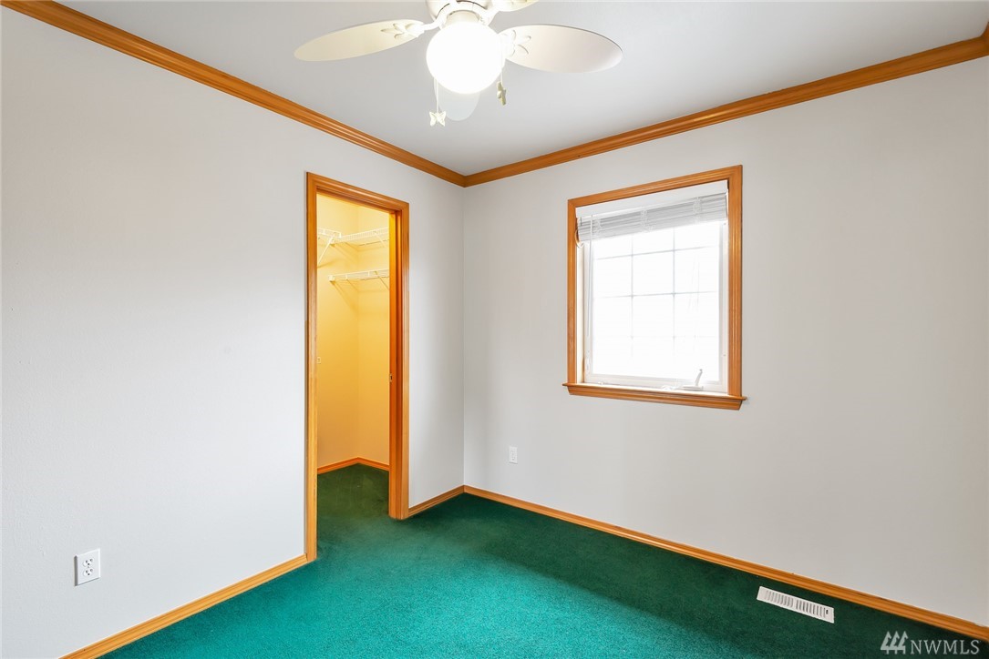 4108 161st Street Southeast Bothell, WA 98012 - Photo 19 of 25 Gallery Image 19