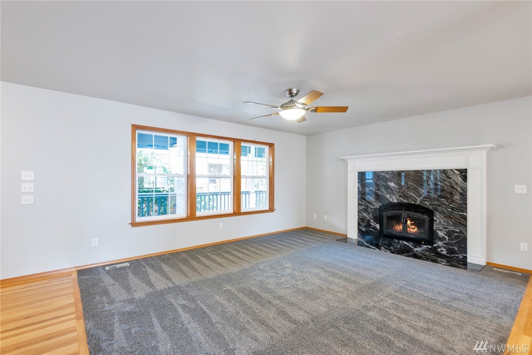 4108 161st Street Southeast Bothell, WA 98012 - Photo 9 of 25 Gallery Image 9
