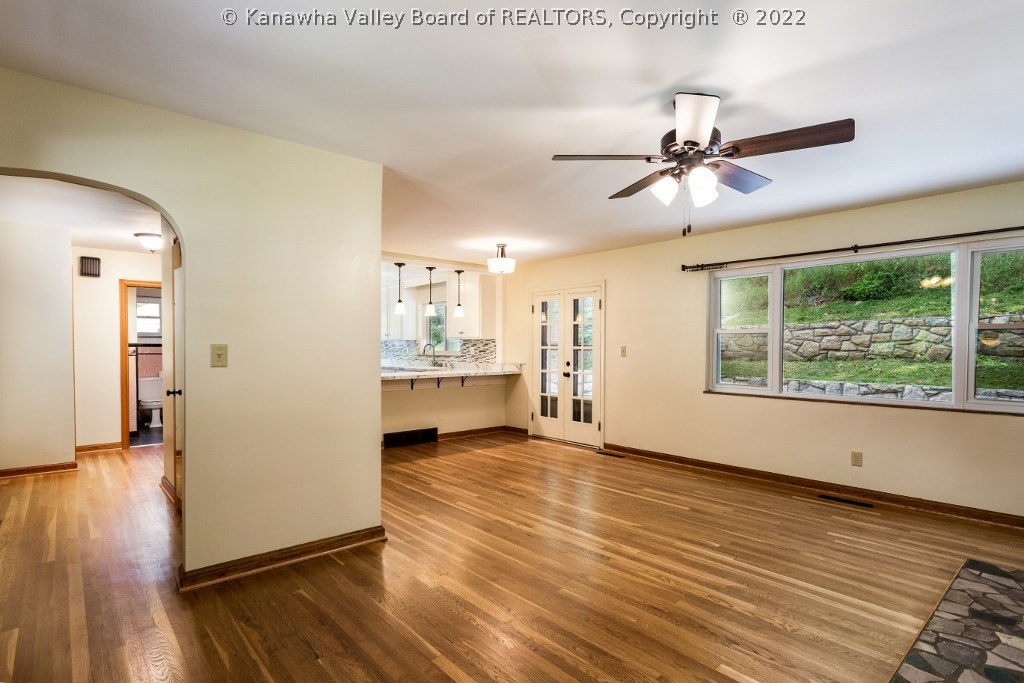 848 Chappell Road Charleston, WV 25304 - Photo 9 of 29 Gallery Image 9