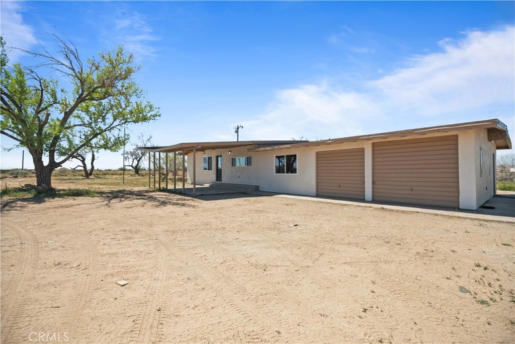 10350 Colusa Road Adelanto, CA 92301 - Photo 8 of 18