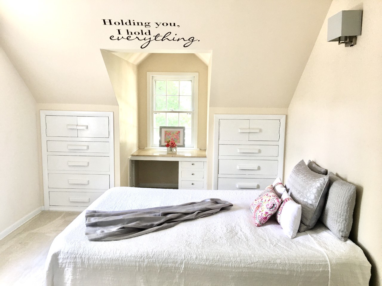 719 North County Line Road Hinsdale, IL 60521 - Photo 9 of 12 a bedroom with a bed and a window