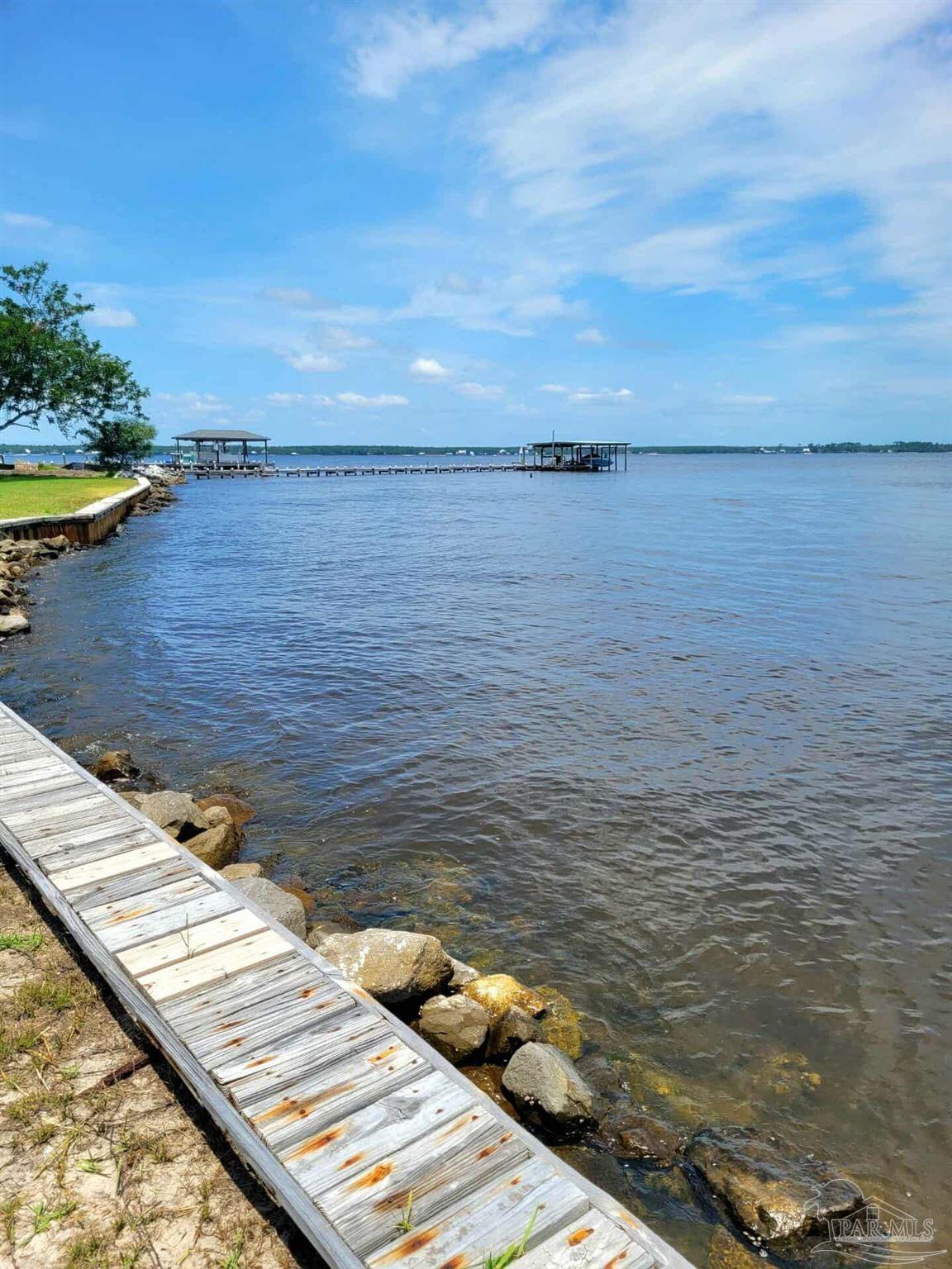 5452 North Shore Road Pensacola, FL 32507 - Photo 6 of 18 Gallery Image 6