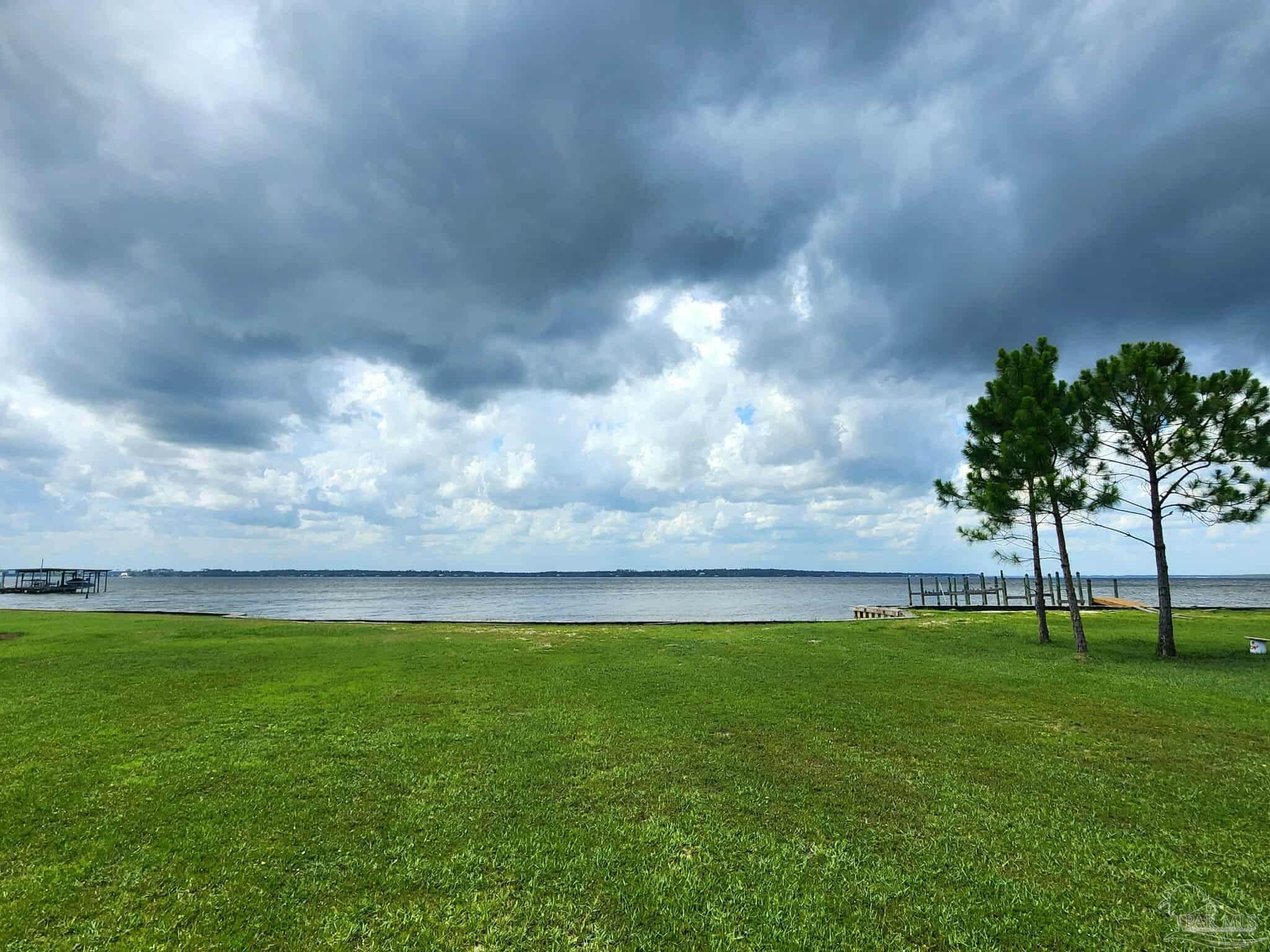 5452 North Shore Road Pensacola, FL 32507 - Photo 9 of 18 Gallery Image 9