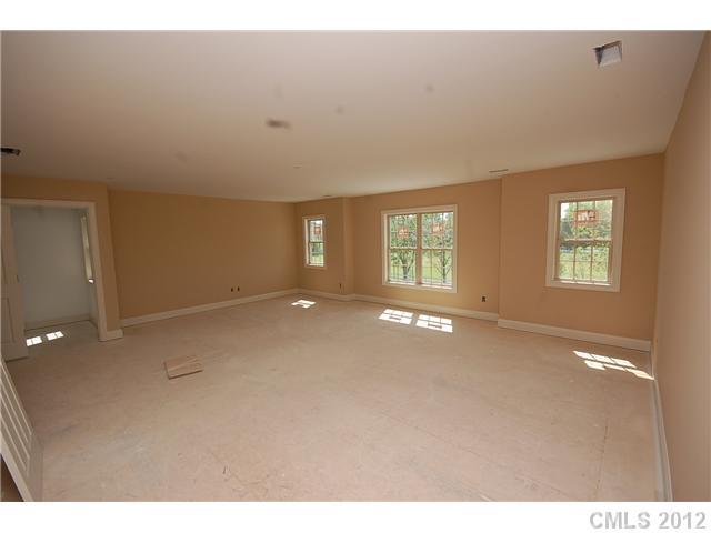 2612 Walker Road Charlotte, NC 28270 - Photo 9 of 11