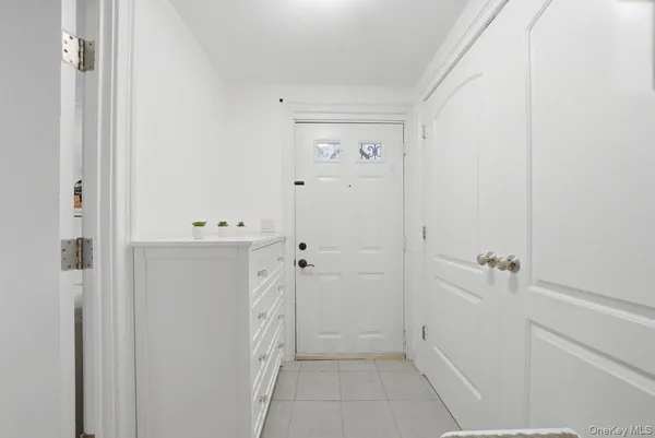 $949,000 | 166 Crescent Place, Yonkers, NY 10704