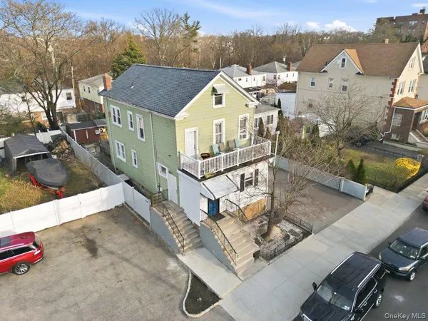 $949,000 | 166 Crescent Place, Yonkers, NY 10704
