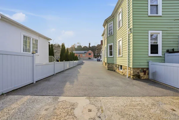 $949,000 | 166 Crescent Place, Yonkers, NY 10704