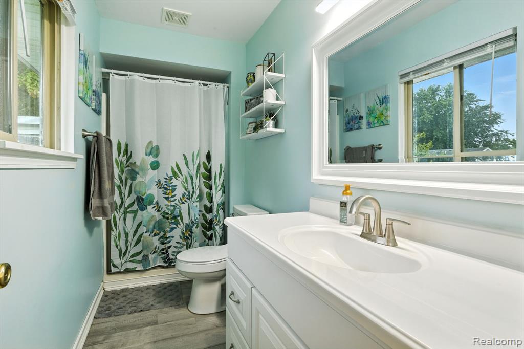 3323 Krafft Road Fort Gratiot, MI 48059 - Photo 14 of 25 Gallery Image 14