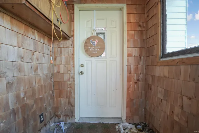 $119,995 | 128 West South Street, Bluffton, IN 46714