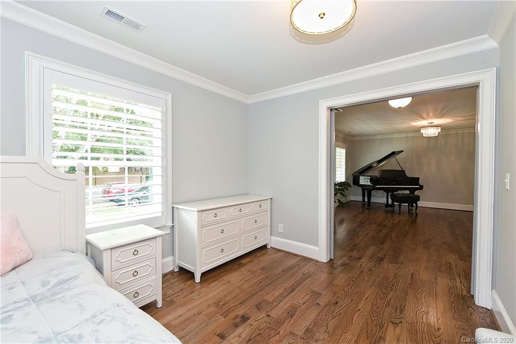 3911 Sharon View Road Charlotte, NC 28226 - Photo 11 of 48 Gallery Image 11