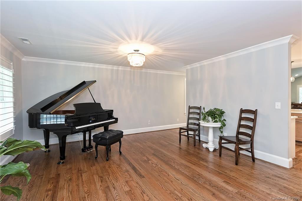 3911 Sharon View Road Charlotte, NC 28226 - Photo 7 of 48 Gallery Image 7