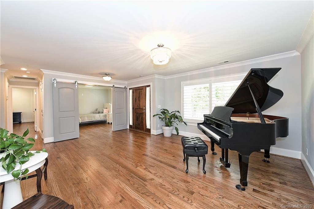 3911 Sharon View Road Charlotte, NC 28226 - Photo 8 of 48 Gallery Image 8
