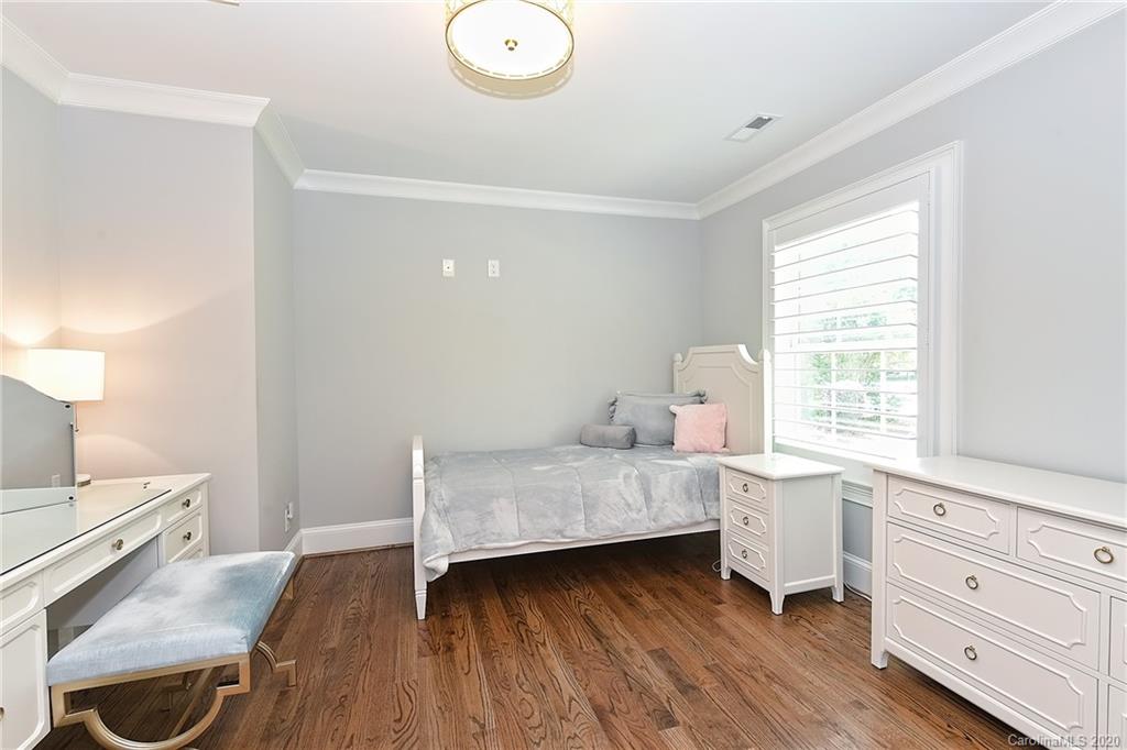 3911 Sharon View Road Charlotte, NC 28226 - Photo 9 of 48 Gallery Image 9