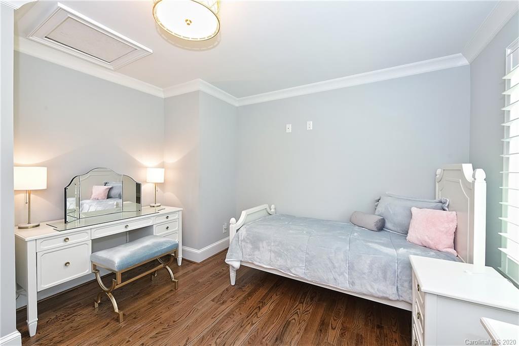 3911 Sharon View Road Charlotte, NC 28226 - Photo 10 of 48 Gallery Image 10