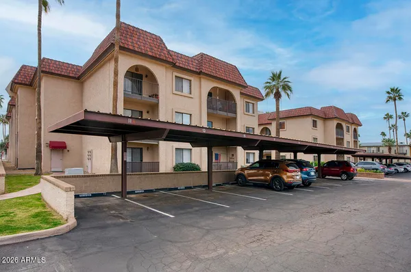 $1,350 | 3033 East Devonshire Avenue, Unit 3032, Phoenix, AZ 85016